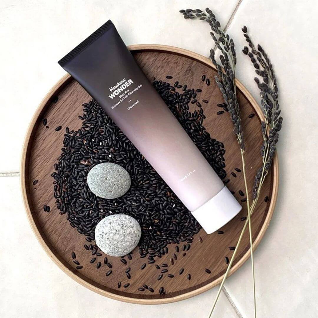 Haruharu Wonder Black Rice Moisture 5.5 Soft Cleansing Gel 100ml - KBOX