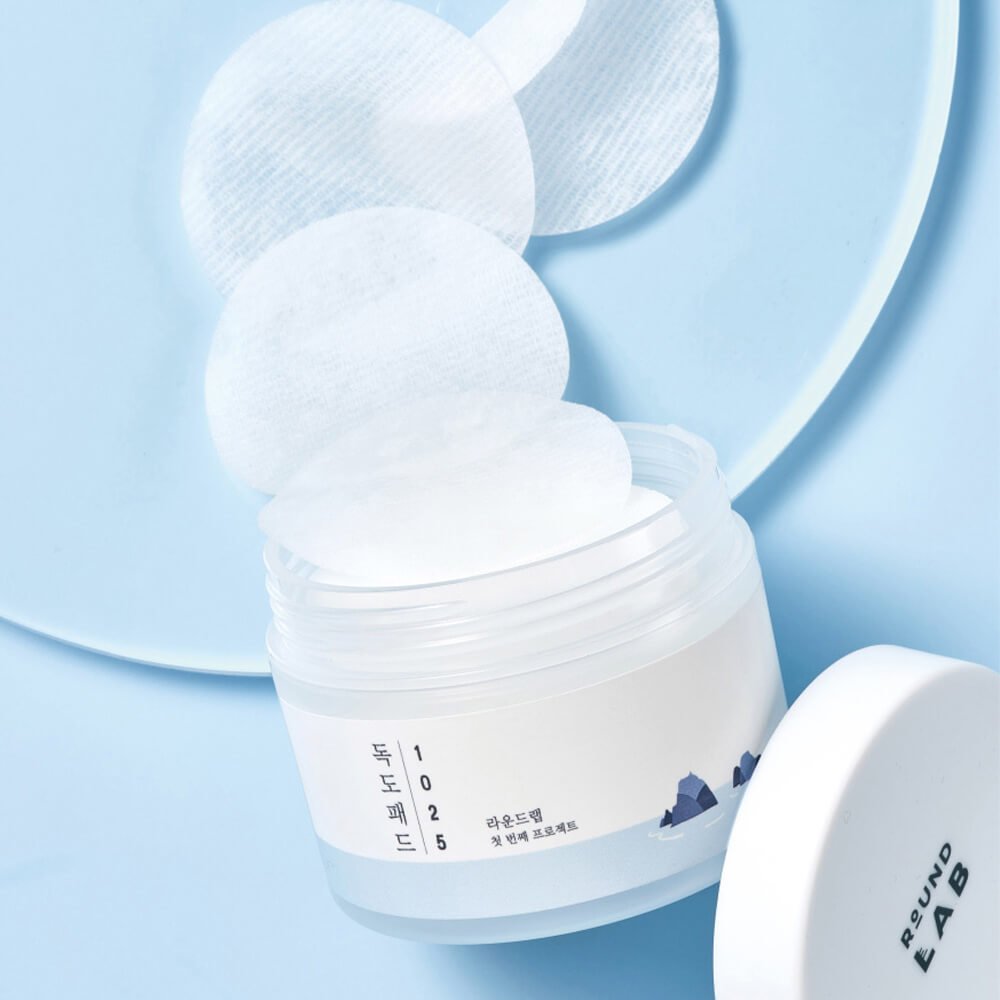 Pads Exfoliantes Suaves con Agua de Mar Round Lab 1025 Dokdo Pad - KBOX