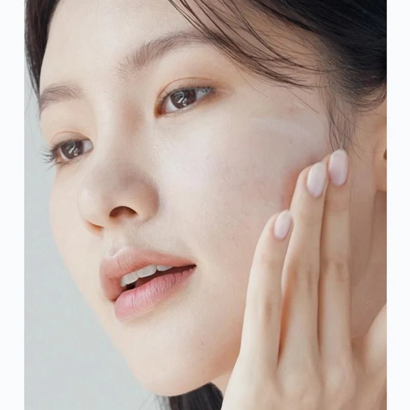 Сelimax Oil Control Light Sunscreen 40ml - KBOX