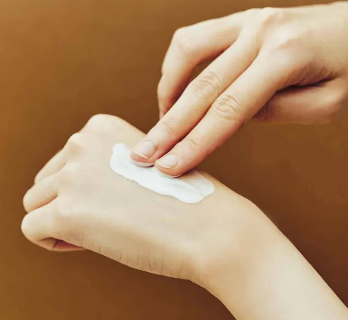 SKIN1004 madagascar centella probio - cica glow sun ampoule 50ml - KBOX