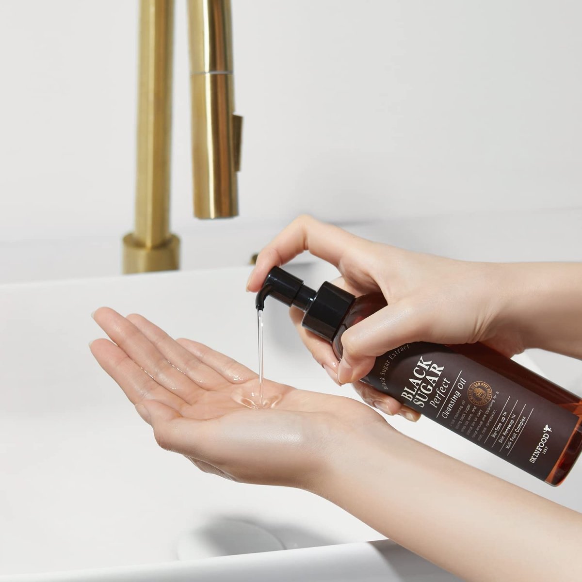 Skinfood Black Sugar Perfect Cleansing Oil 200ml - KBOX