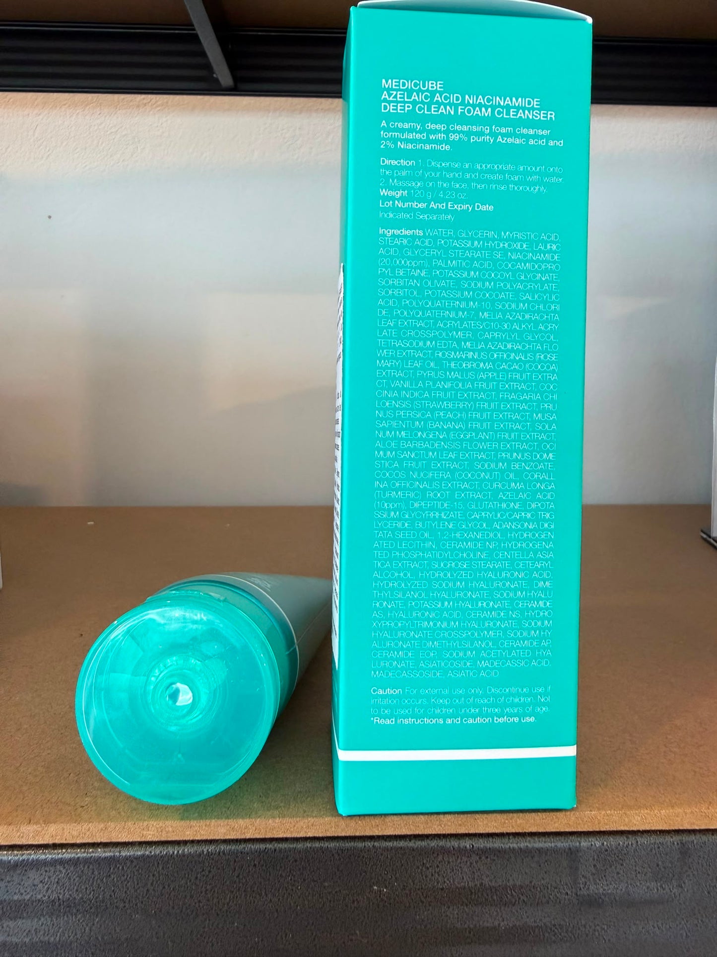 Medicube Azelaic Acid Capsule Foam Cleanser 120 g