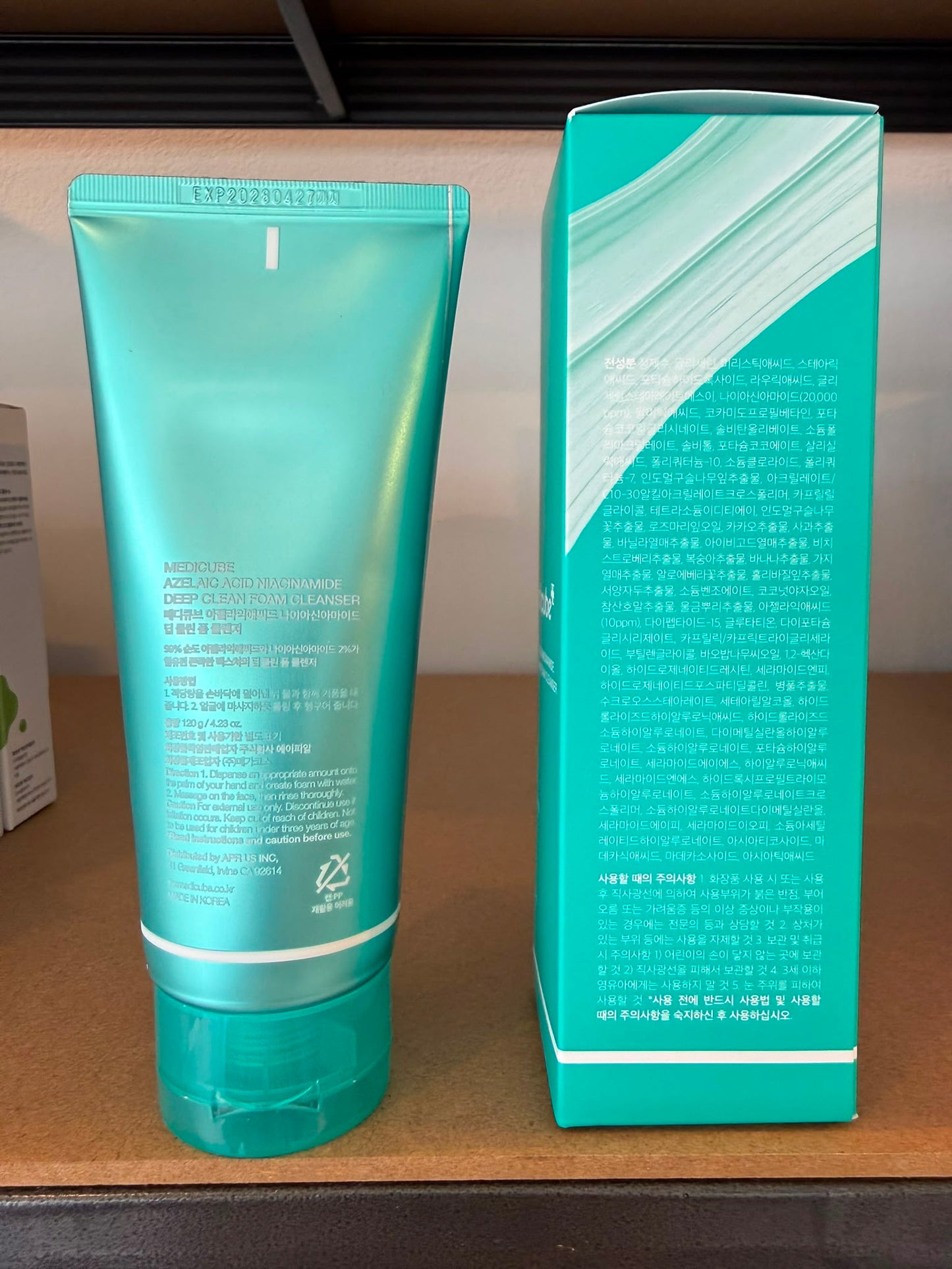Medicube Azelaic Acid Capsule Foam Cleanser 120 g
