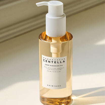 Aceite Limpiador Hidrofílico Calmante con Centella Asiática SKIN1004 Madagascar Centella Light Cleansing Oil - KBOX