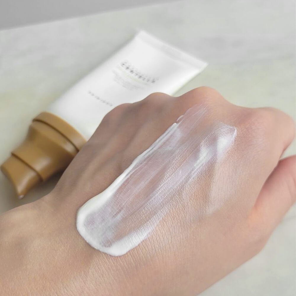 Crema solar con centella asiática SKIN1004 Madagascar Centella Air - Fit Suncream Light SPF30 PA++++ - KBOX