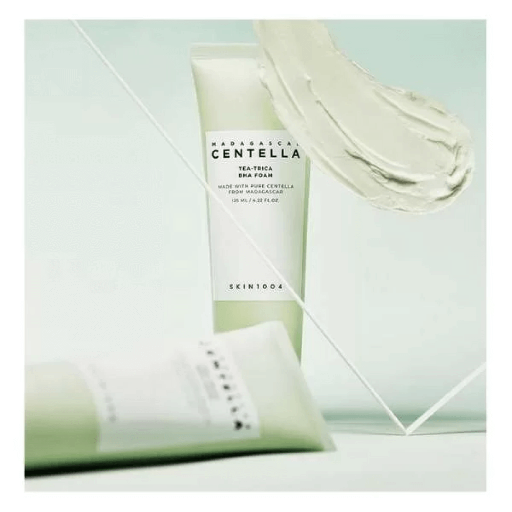 Espuma Limpiadora Antibacteriana – Limpieza Profunda y Protección para tu Piel SKIN1004 Madagascar Centella Tea - Trica BHA Foam - KBOX