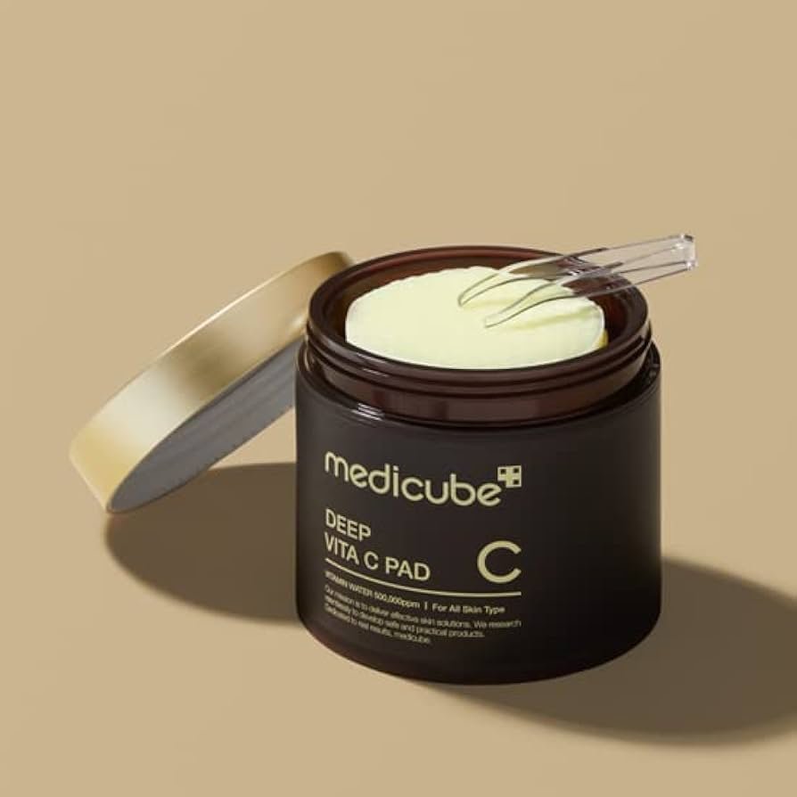 Medicube DEEP VITA C PAD – Almohadillas Iluminadoras con Vitamina C para una Piel Radiante - KBOX