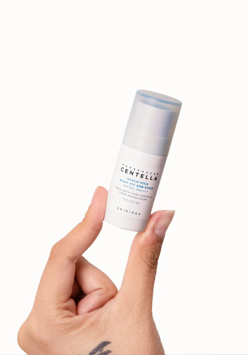 SKIN1004 madagascar centella hyalu - cica silky - fit sun stick - KBOX