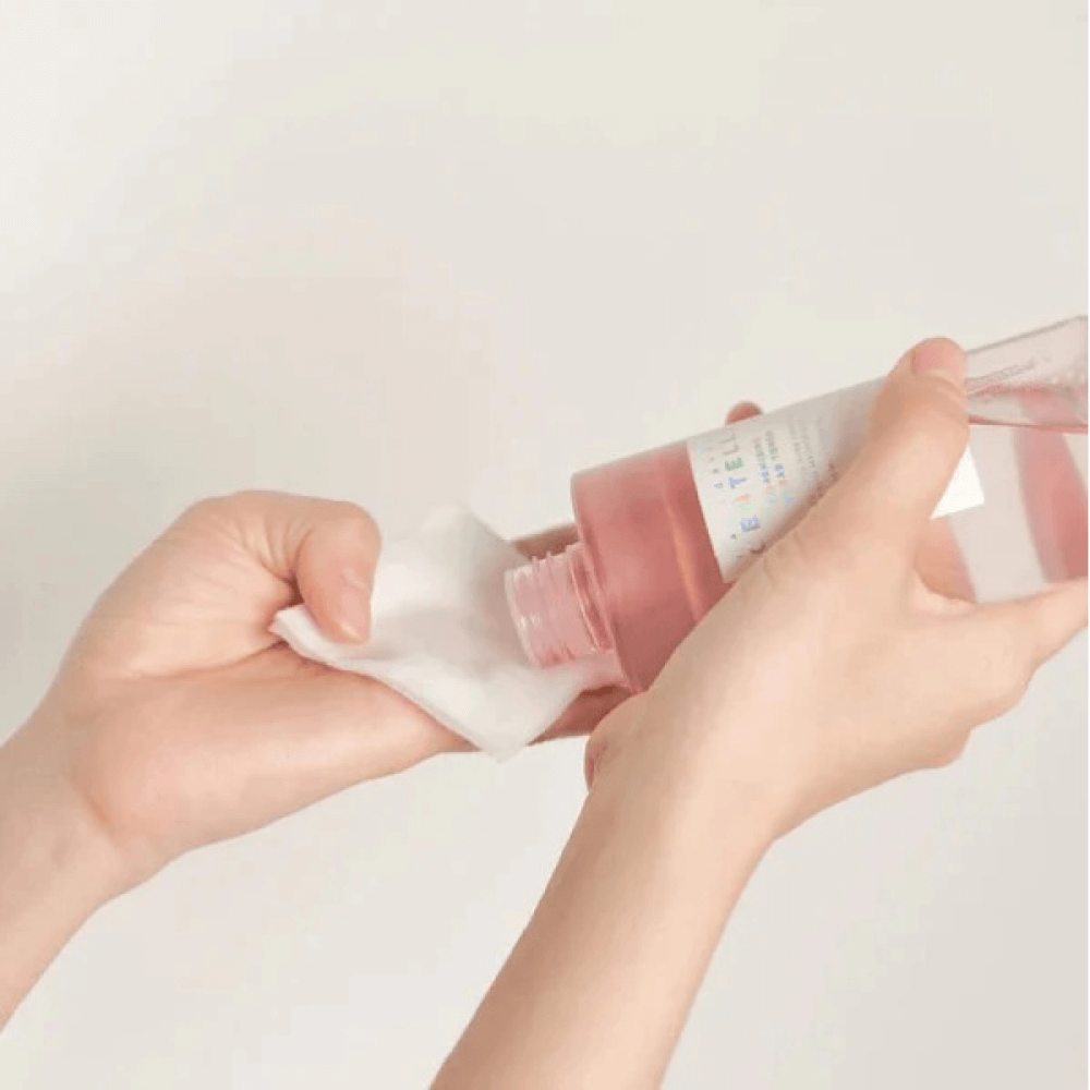 Tónico para minimizar poros con centella SKIN1004 Madagascar Centella Poremizing Clear Toner - KBOX